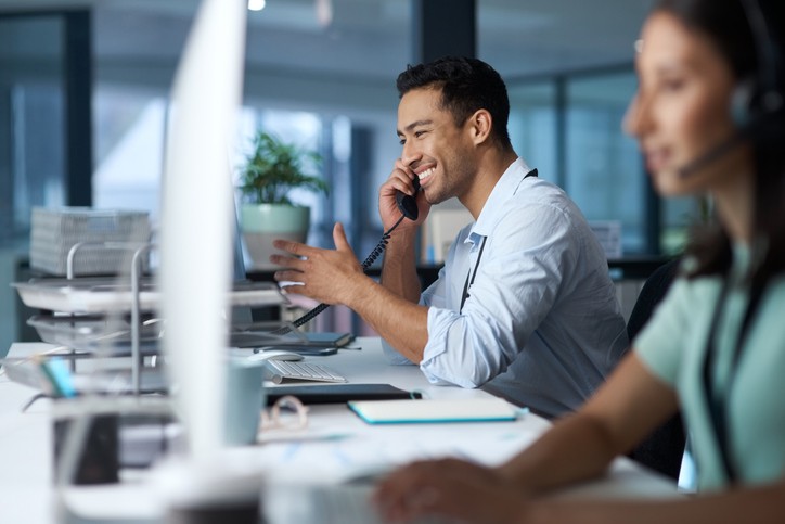 Benefits-CustomerService-Photo